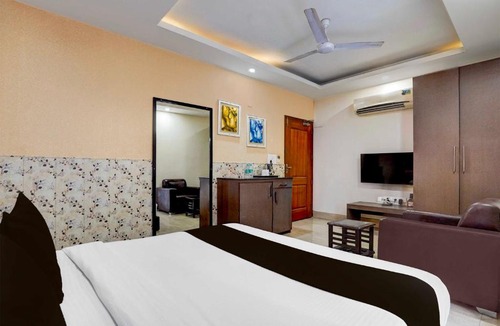 Bullawala Hotel | Super Super Townhouse Oak IMA Dehradun