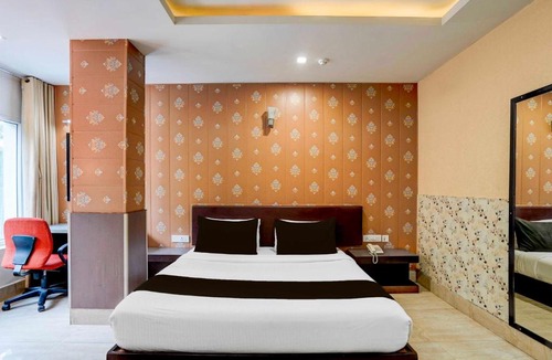 Bullawala Hotel | Super Super Townhouse Oak IMA Dehradun