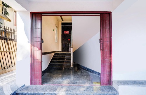 Sualkuchi House | Super Townhouse Bhangagarh Bus Terminal