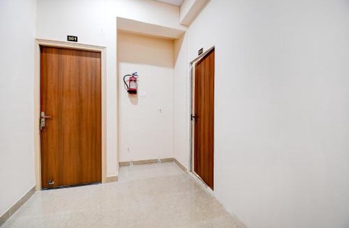 Patna Hotel | Super Townhouse Kumhrar Archeological Park Formerly Hotel Karuna Palace