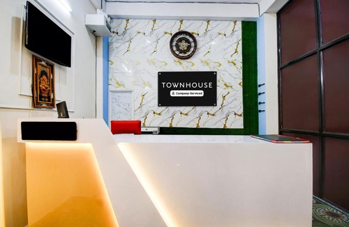 Patna Hotel | Super Townhouse Kumhrar Archeological Park Formerly Hotel Karuna Palace