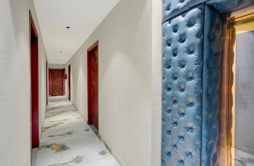 Zirakpur Hotel | Super Townhouse OAK Chandigarh Ambala Expressway Gazipur Formerly Troy Resorts and Wellness