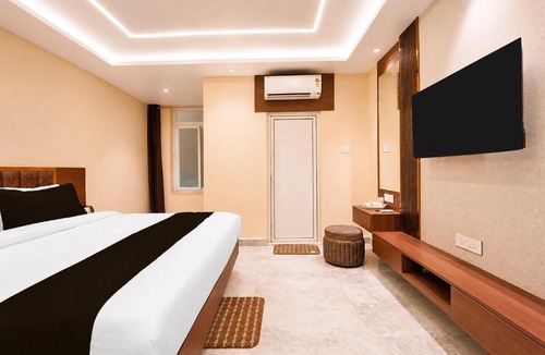 Dhanbad Hotel | Super Townhouse Oak Dhanbad Railway Junction