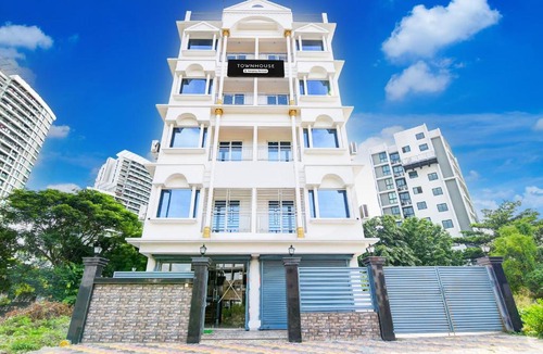 New Town Hotel | Super Townhouse Rosedale Formerly Reliance Guest House