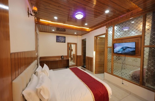 Fagu Hotel | Supreme Sapphire Kufri