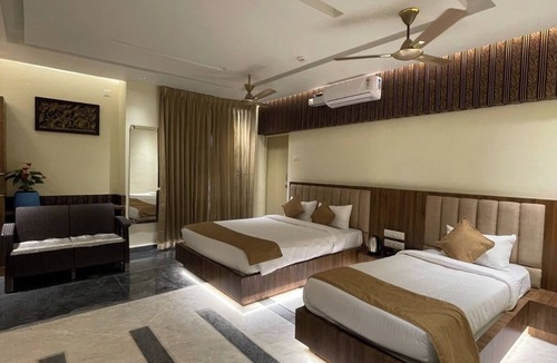 Dindigul Hotel | Suthanthira Stay Inn