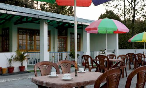 Kausani Hotel | Swaasha Vista