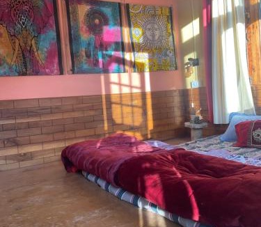 Manali Hostel | Swaranya Art Escape