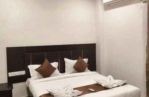 Thousand Lights Hotel | Tag my stay mist