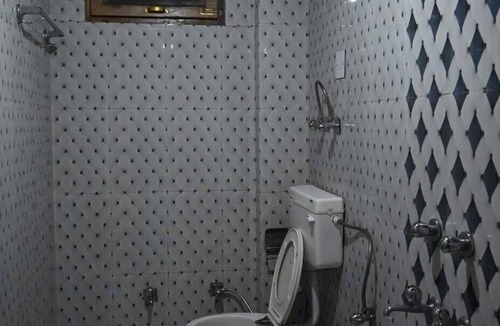 Vashist Hotel | Taj Guest House