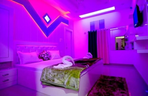 Rakabganj Hotel | Taj Square A luxurious family homestay