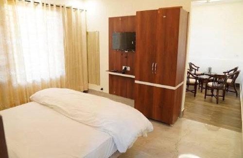 Rajauri Hotel | Tara Hotel & Restaurant