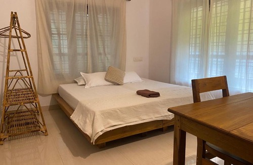 Varkala House | Tattwamasi Ayuryoga with Breakfast and Yoga