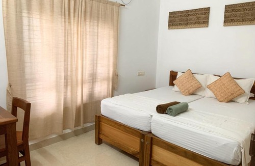 Varkala House | Tattwamasi Ayuryoga with Breakfast and Yoga