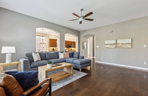 South Arlington House | TCH - Spacious 5bd/3.5ba home in Mansfield w/Off.