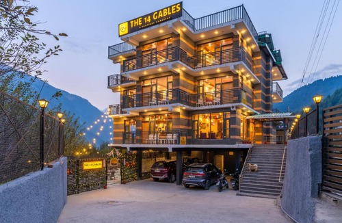 Manali Hotel | The 14 Gables, A Boutique Stay, Manali - Pet Friendly - Balcony Rooms - Crown Palace