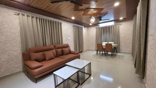 Amritpur Apartment | The Alpine Lakeview suite 3
