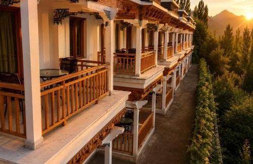 Tingmosgang Hotel | The Apricot Tree Hotel