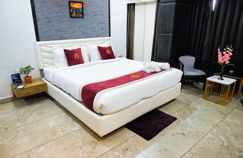 Siliguri Hotel | THE AUTOGRAPH INN