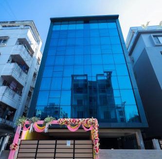 New Town Apartment | The Bay Suites - NIS