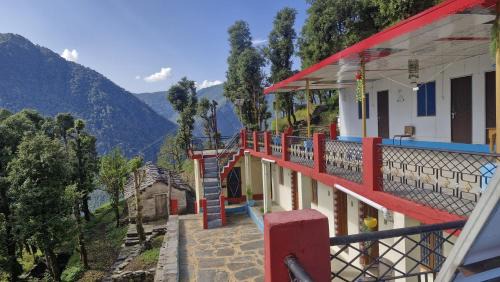 Narainkoti House | The Captain's Quarters