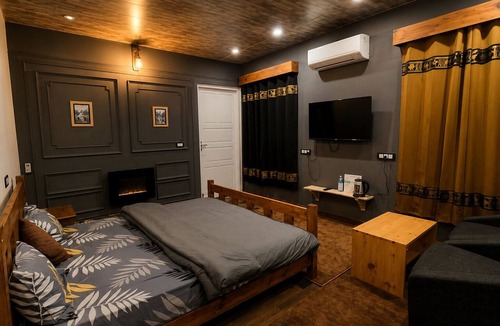 Tehri Hotel | The Celebrè- A Little Castle Homestay