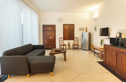 Kuilapalayam Apartment | The Colonial Courtyard
