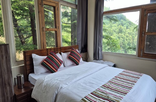 Mussoorie Bed & Breakfast | The Coverpage Boutique Stays