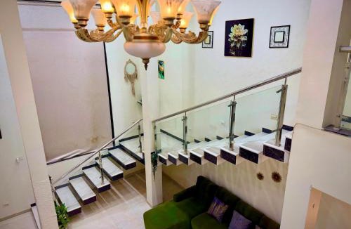 Nagpur Villa | The Cozy Duplex 4 Bedrooms, Terrace & Balcony