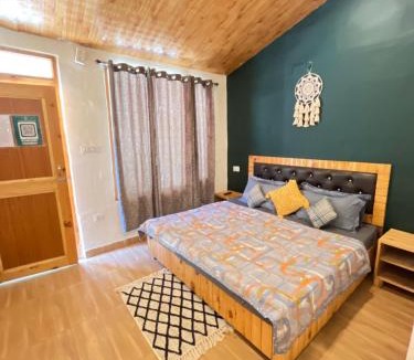 Kasol House | The Dreamcatcher room’s & cafe