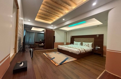 Hunder Hotel | The Dune Escape
