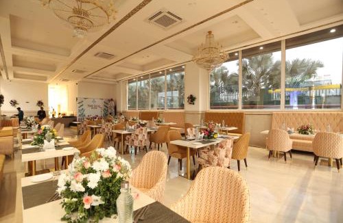 Kota Hotel | The Eco Satva Kota - Vegetarian with all Options
