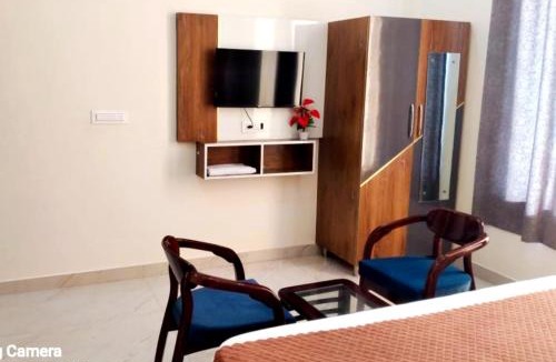 Zirakpur Hotel | THE ELiSTA HOTEL - Your Premium Stays By SKY Hotels And Homestays