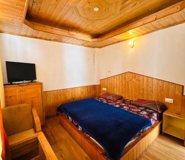 Manali Hotel | The Fernovo Stays - Barod