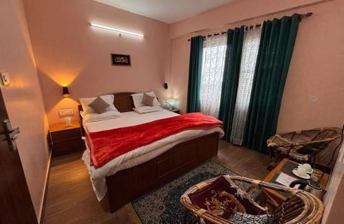 McLeod Ganj Apartment | The Fiddlehead Fern