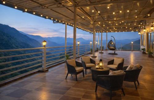 Mussoorie Hotel | The Four Season Resort Mussoorie - top rated & most awarded aroperty in mussoorie