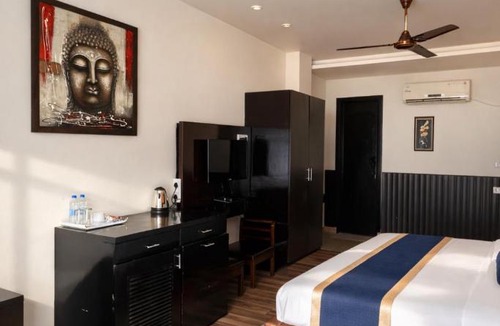 McLeod Ganj Hotel | The Ginger McLeodGanj-By Vaikunth Centrally Heated & Air Cooled # Near Mall Road # Big Parking # Lift #Spacious Rooms # Most Awarded # Property Of The Year #