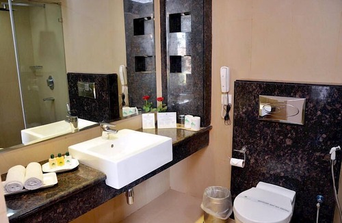 Kookas Resort | The Gold Palace & Resorts