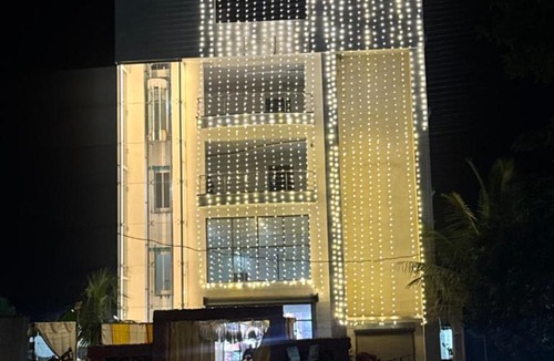 Achalpur Hotel | The Golden palace