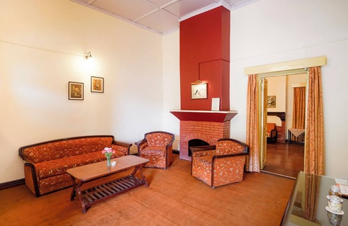 Mallital Hotel | The Grand Hotel Nainital