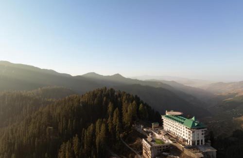 Narkanda Hotel | The Greenberry Mountain Resort Narkanda