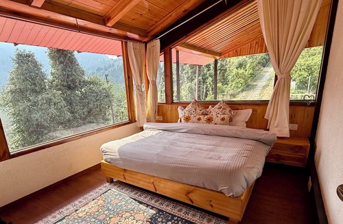 Kaul Hotel | The Hermit's Getaway