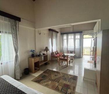 Majkhali Hotel | The Himalayan Munros