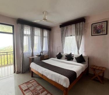 Majkhali Hotel | The Himalayan Munros