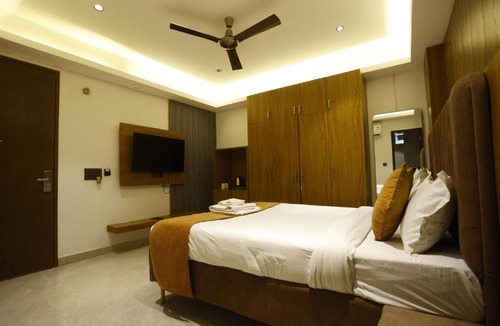 Noida Hotel | The Hoften Lotus Court, Noida