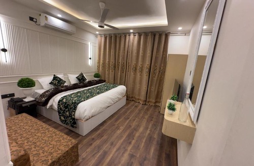 Nishat-Shalimar Hotel | The Jumeirah Srinagar A Boutique Hotel