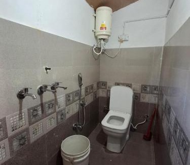 Bhatwari House | The Kapoor homestay