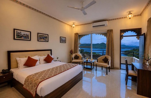 Jaisamand Hotel | The Karni Mahal - Jaisamand Lake Island, Udaipur