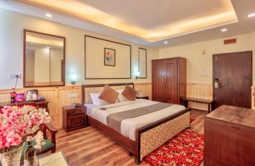 Manali Hotel | The Katoch Grand Resort