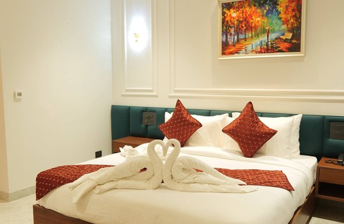 Zirakpur Hotel | THE KEMBERLY HOTEL